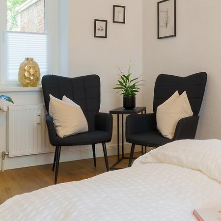 Suite Fuer 4 Mit Terrasse Im Herzen Der Innenstadt Schwerin  Ngoại thất bức ảnh